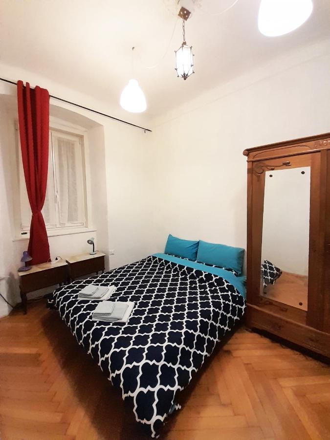 Casa Antica - Historical Apartment In Old City Center Trieste Bagian luar foto