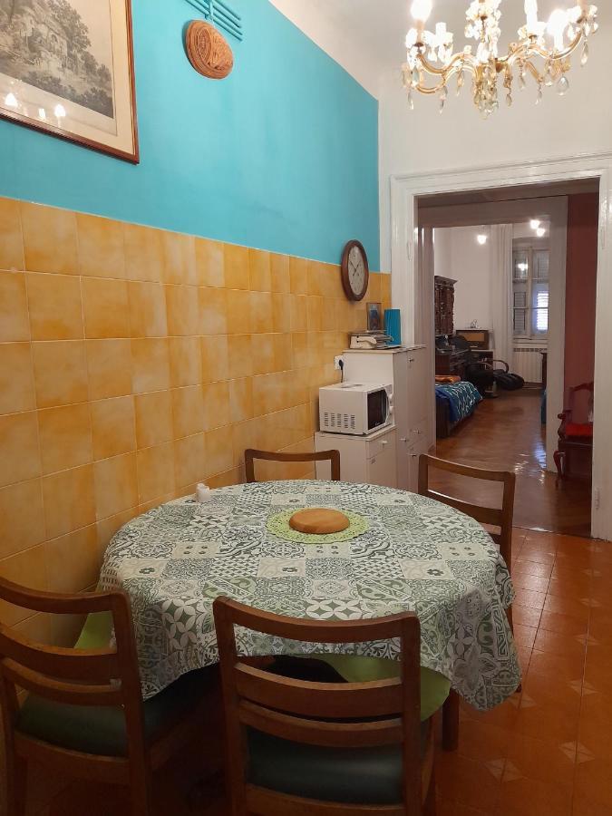 Casa Antica - Historical Apartment In Old City Center Trieste Bagian luar foto