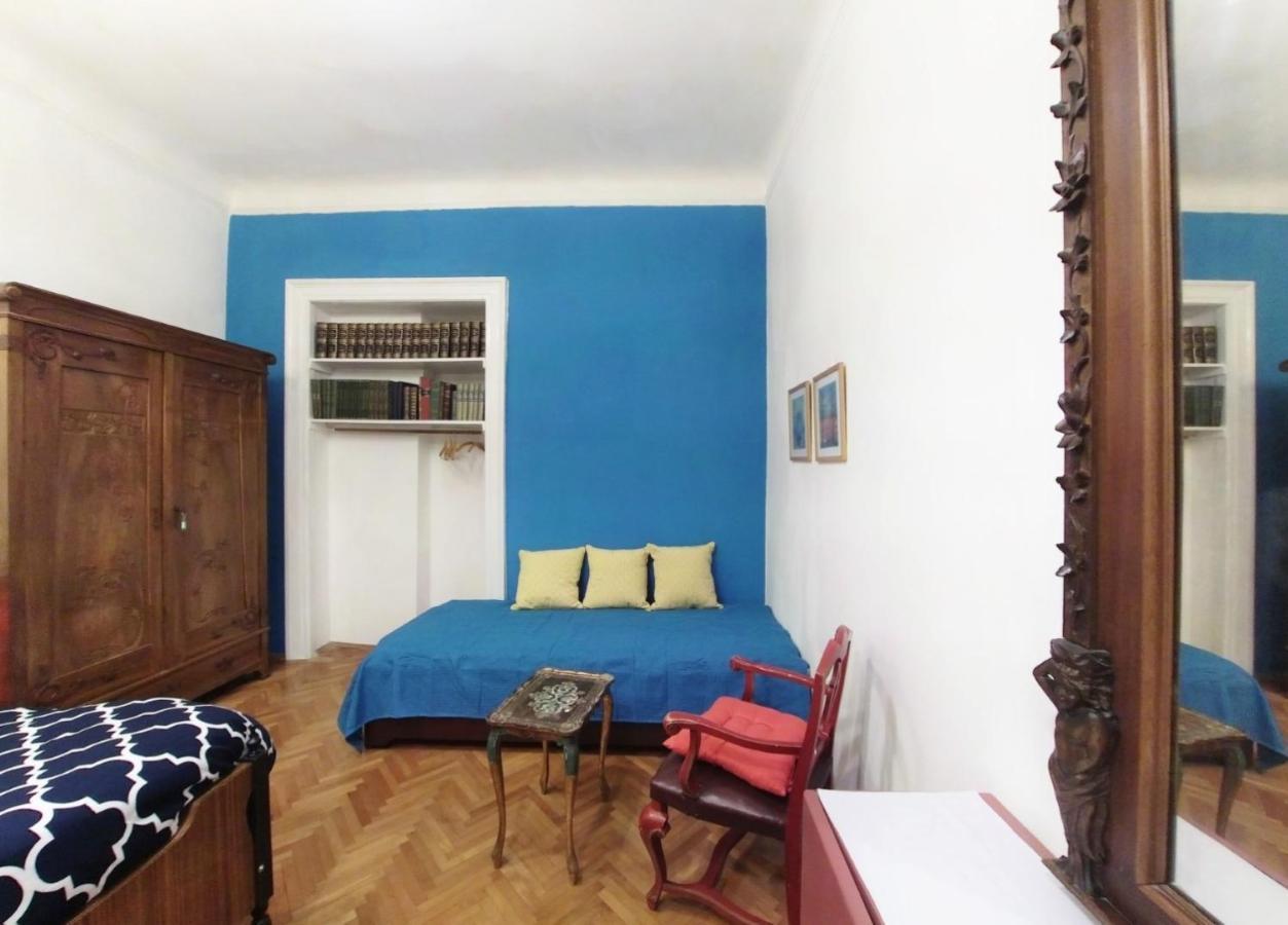 Casa Antica - Historical Apartment In Old City Center Trieste Ruang foto